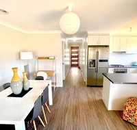 Modern Majestic - everything you need - private location - Australian Directory