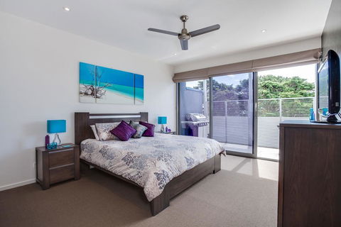 Modern McCrae Beauty - Australian Directory 3