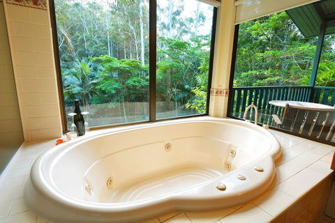 Montville Country Cabins - Australian Directory 2