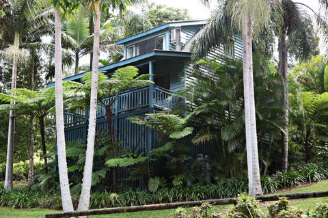 Montville Country Cabins - Australian Directory 0