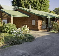 Monty's on Lumley Drive - Australian Directory