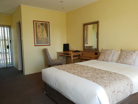 Moon River Motor Inn - Australian Directory 3