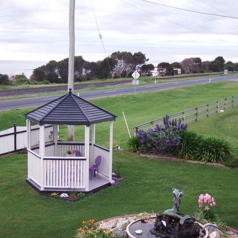 Moonlight Bay B&B Guest House - Australian Directory 3