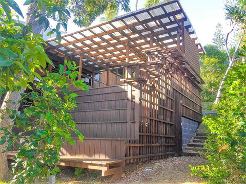 Moonshine Beach Shack - Australian Directory 0