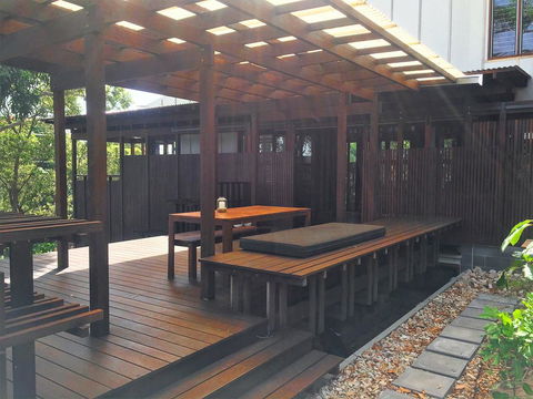 Moonshine Beach Shack - Australian Directory 1