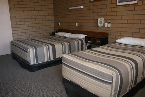 Mount Wycheproof Motor Inn - Australian Directory 1