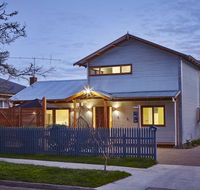 MounTin Hut - Central Bright - Australian Directory