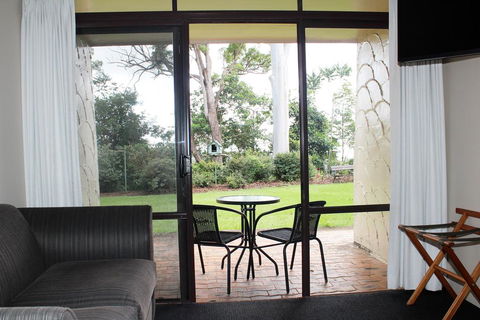 Mt Tamborine Motel - Australian Directory 3