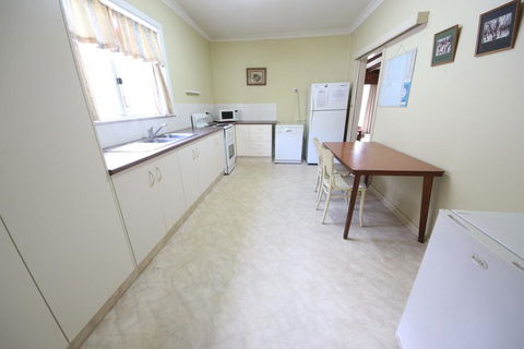 Muller's Cottage At Hat Head (Pet Friendly) - Australian Directory 3