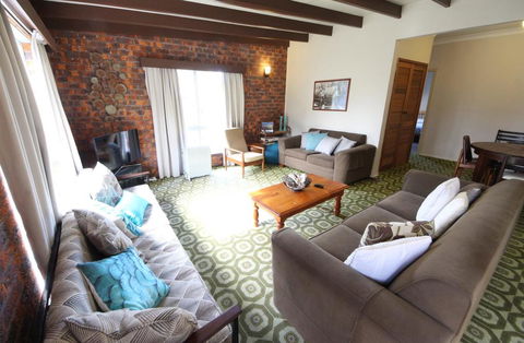 Muller's Cottage At Hat Head (Pet Friendly) - Australian Directory 0