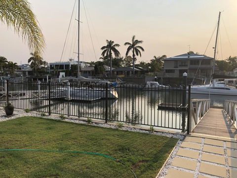 Mulloka Villa. Sunshine Coast Minyama - Australian Directory 2