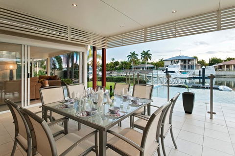 Mulloka Villa. Sunshine Coast Minyama - Australian Directory 1