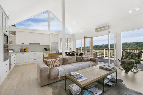 Nafplio Luxury Hideaway With Open Fireplace, On 3 Acre Vineyard, Water Views, Close To Wineries - Australian Directory 2