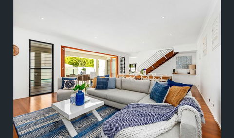 Narrabeen Beach House - Australian Directory 3