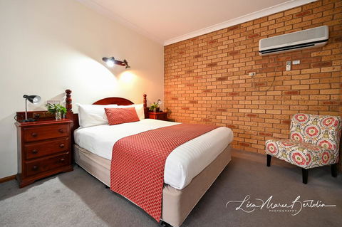 Narrandera Club Motor Inn - Australian Directory 0