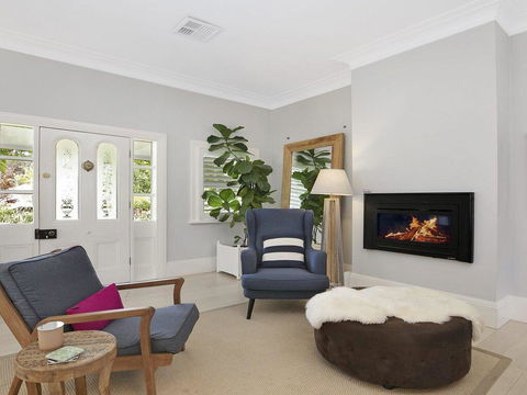 Nattai Lodge - House & Cottage In Beautiful Garden - Australian Directory 2