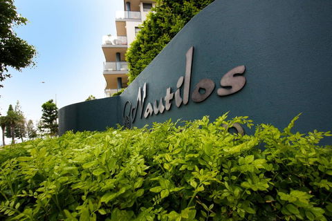 Nautilos On The Harbour - Australian Directory 1