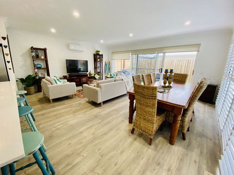 Nautilus Beach House #2 With Pool - Kingscliff - Australian Directory 3