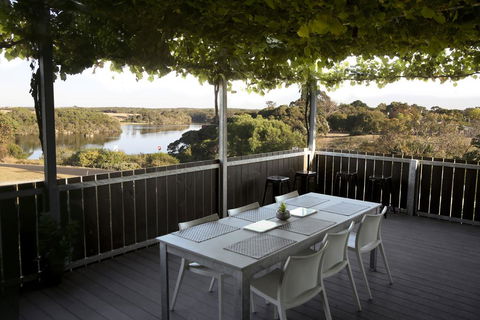 Nelson Victoria Luxury Holiday Accommodation - Australian Directory 2