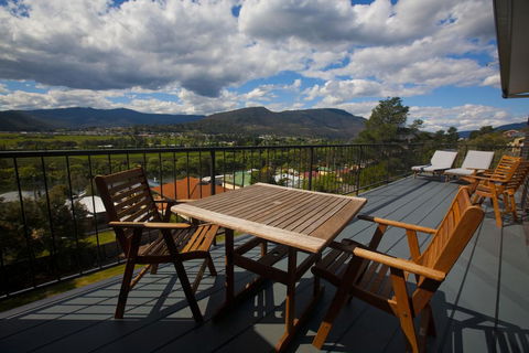 New Norfolk Apartment - Australian Directory 0