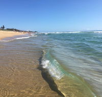 NEW UPMARKET COMFORTABLE 2 Bed 2 Bath OCEAN VIEWS 250m to BUDDINA BEACH - Australian Directory