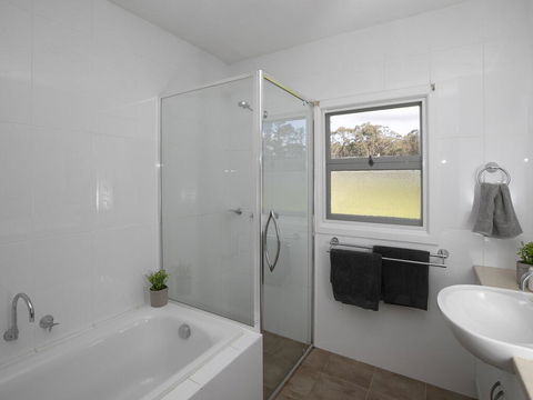 Newbury Haven - Australian Directory 1