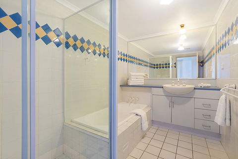 Newcastle Short Stay Apartments - Sandbar Newcastle Beach - Australian Directory 3