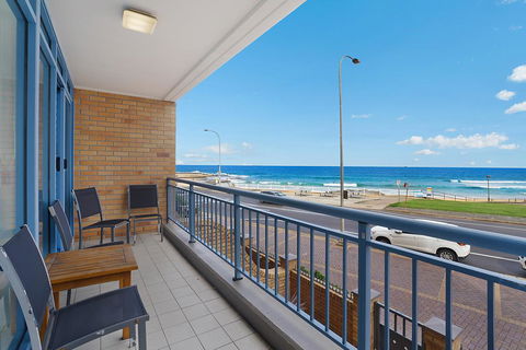 Newcastle Short Stay Apartments - Sandbar Newcastle Beach - Australian Directory 0