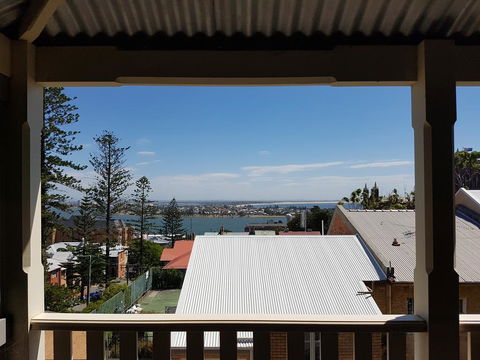 Newcastle Short Stay Apartments - Vista Apartment - Australian Directory 0