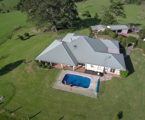 Newyan @ Maleny - Australian Directory 0