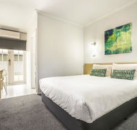 Nightcap at Skyways Hotel - Australian Directory