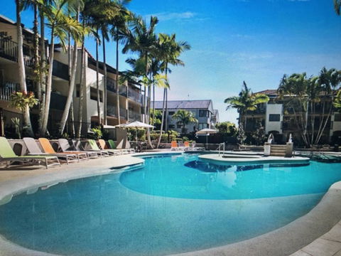 Noosa Beach Apartment On HASTING ST French Quarter Resort.Noosa Heads - Australian Directory 1