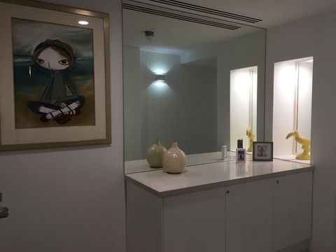 Noosa Beach Apartment On HASTING ST French Quarter Resort.Noosa Heads - Australian Directory 3