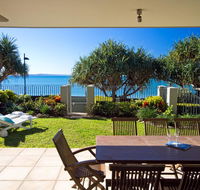 Noosa Court 4 - Australian Directory