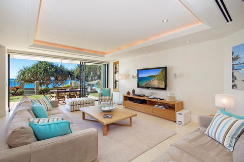 Noosa Court 4 - Australian Directory 2