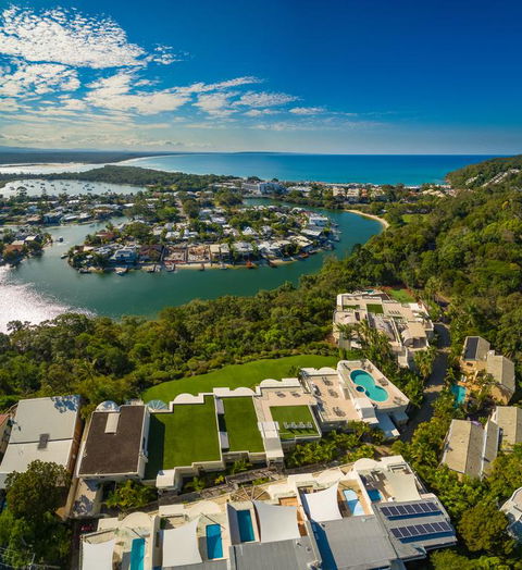 Noosa Crest Resort - Australian Directory 3