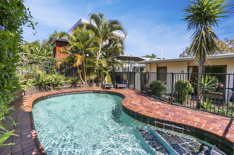Noosa Rest - Australian Directory 0