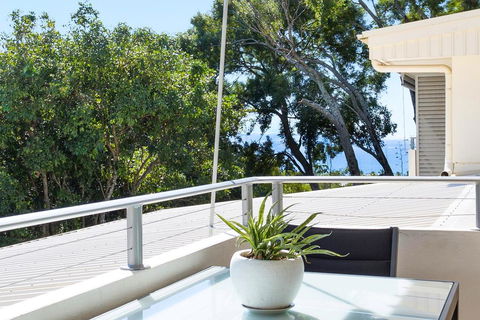 Noosa Unit - Australian Directory 3