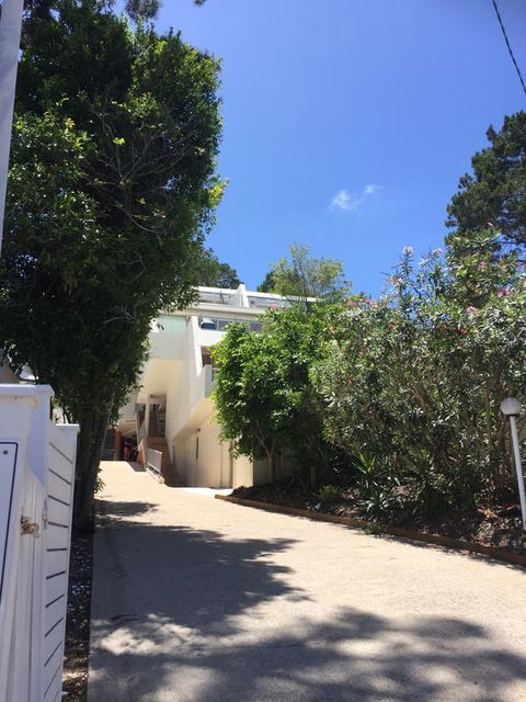 Noosa Views - Australian Directory 0