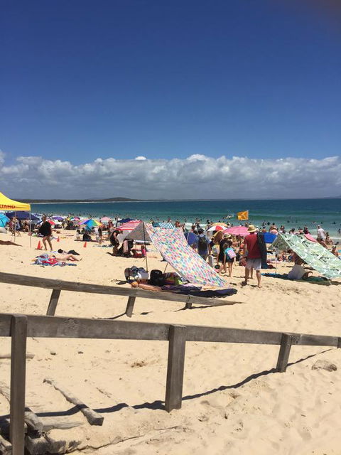 Noosa Views - Australian Directory 2