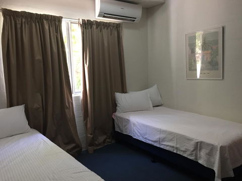 Noosa Views - Australian Directory 1
