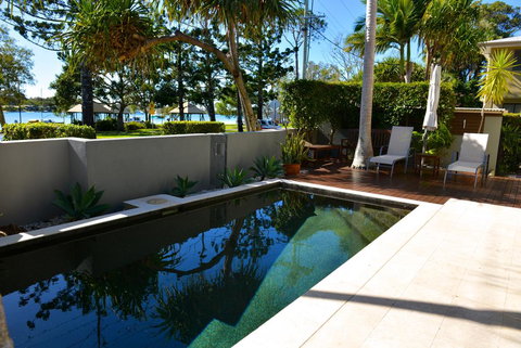 Noosa Water Views - Australian Directory 2