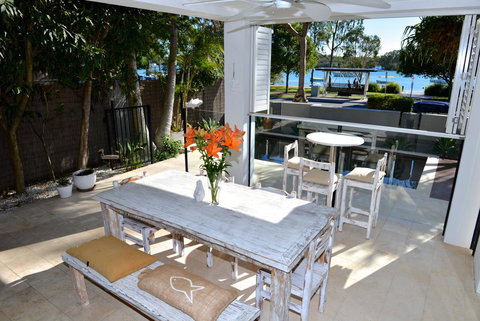 Noosa Water Views - Australian Directory 1