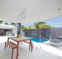 Noosaville Hideaway - Australian Directory