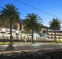 North Pier Hotel - Australian Directory