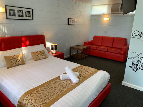 Nowa Nowa Hotel Motel - Australian Directory 0