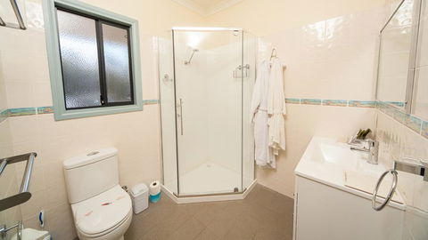 Nutkin Lodge - Australian Directory 1