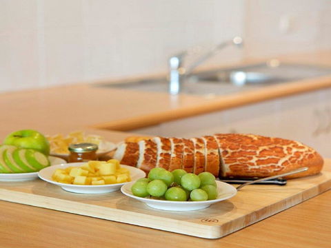 Ocean Blue Apartment Two - Oceanfront Apartment - Australian Directory 3