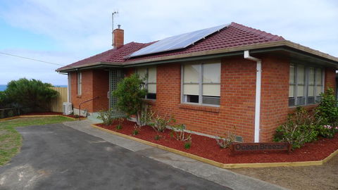OCEAN BREEZE - Australian Directory 3
