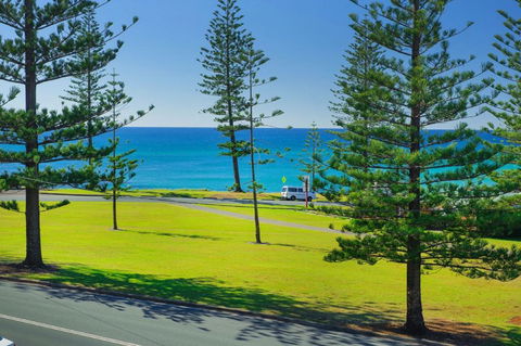 Ocean Court 8 13 Lord Street - Australian Directory 0